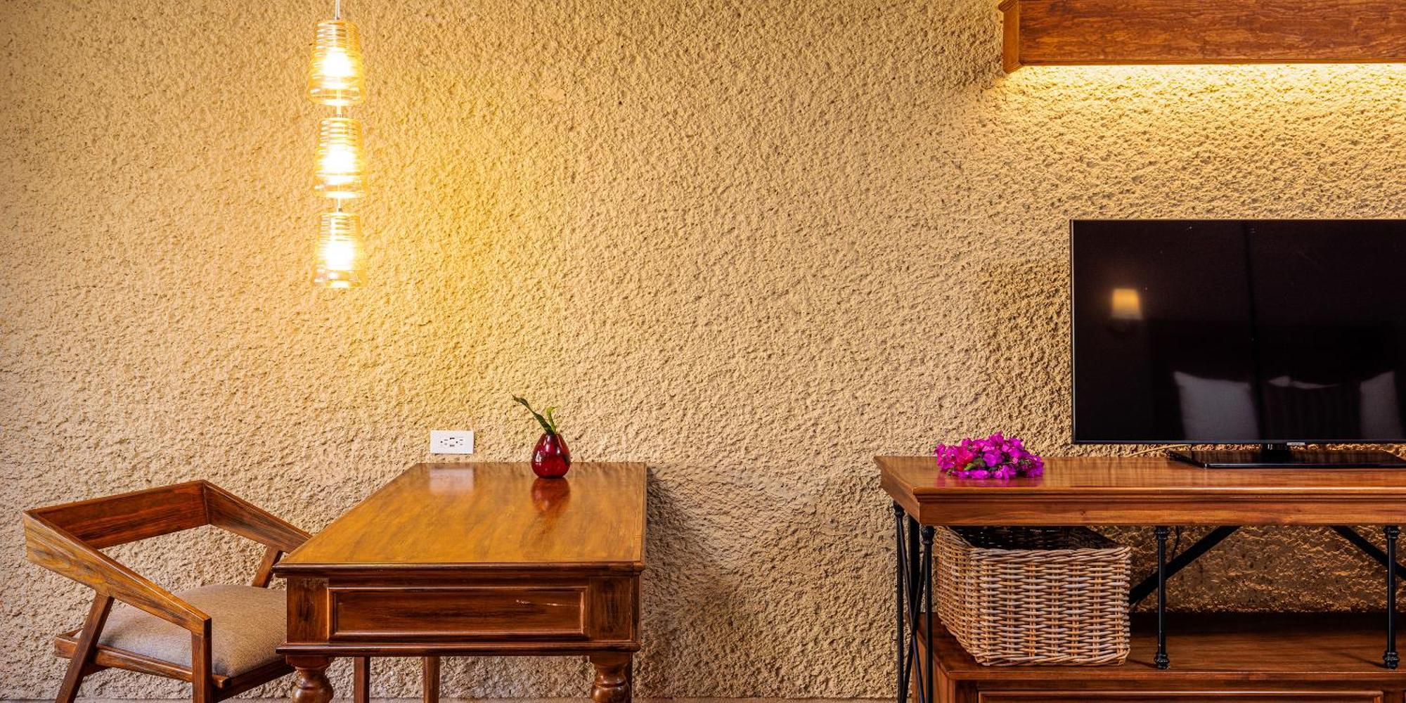 فندق ريال دي ميناس سان ميغيل دي الليندي الغرفة الصورة A wall with a layer of stucco